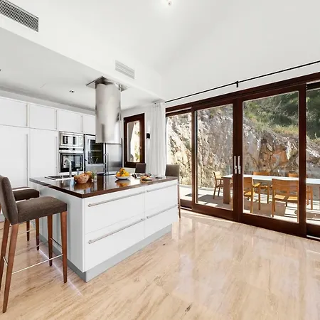 Diamond By Cap Vermell Estate Villa *