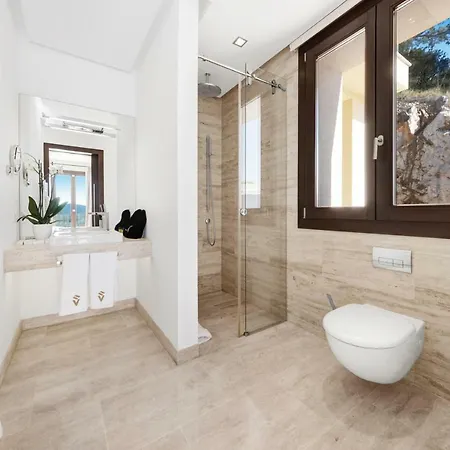 Diamond By Cap Vermell Estate Villa