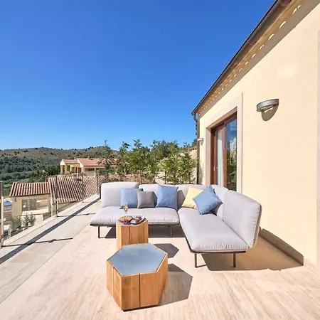 Diamond By Cap Vermell Estate Villa *